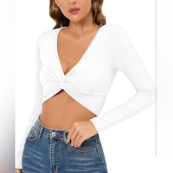 Long Sleeve Crop Tops for Women Tie Front V Neck Womens Sexy Tops Trendy - Picture 1 of 7